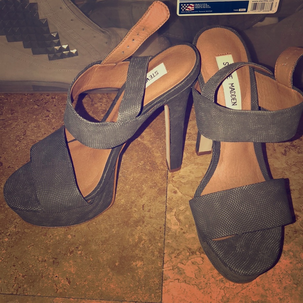 Steve. Madden platform sandals